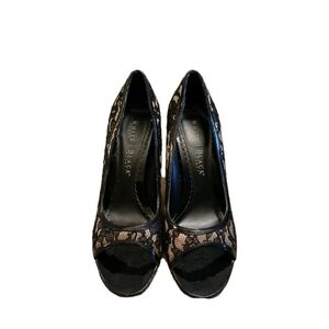 White House Black Market lace peep toe heels sz 8 1/2 M Black & Beige Used